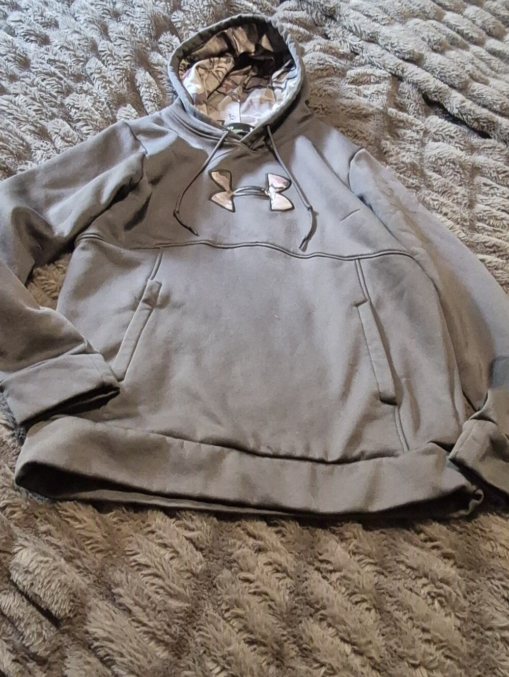 Under Armour Men’s Gray Crewneck Hoodie with Camo Lined Hood